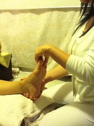 massaggio-al-piede-benefici